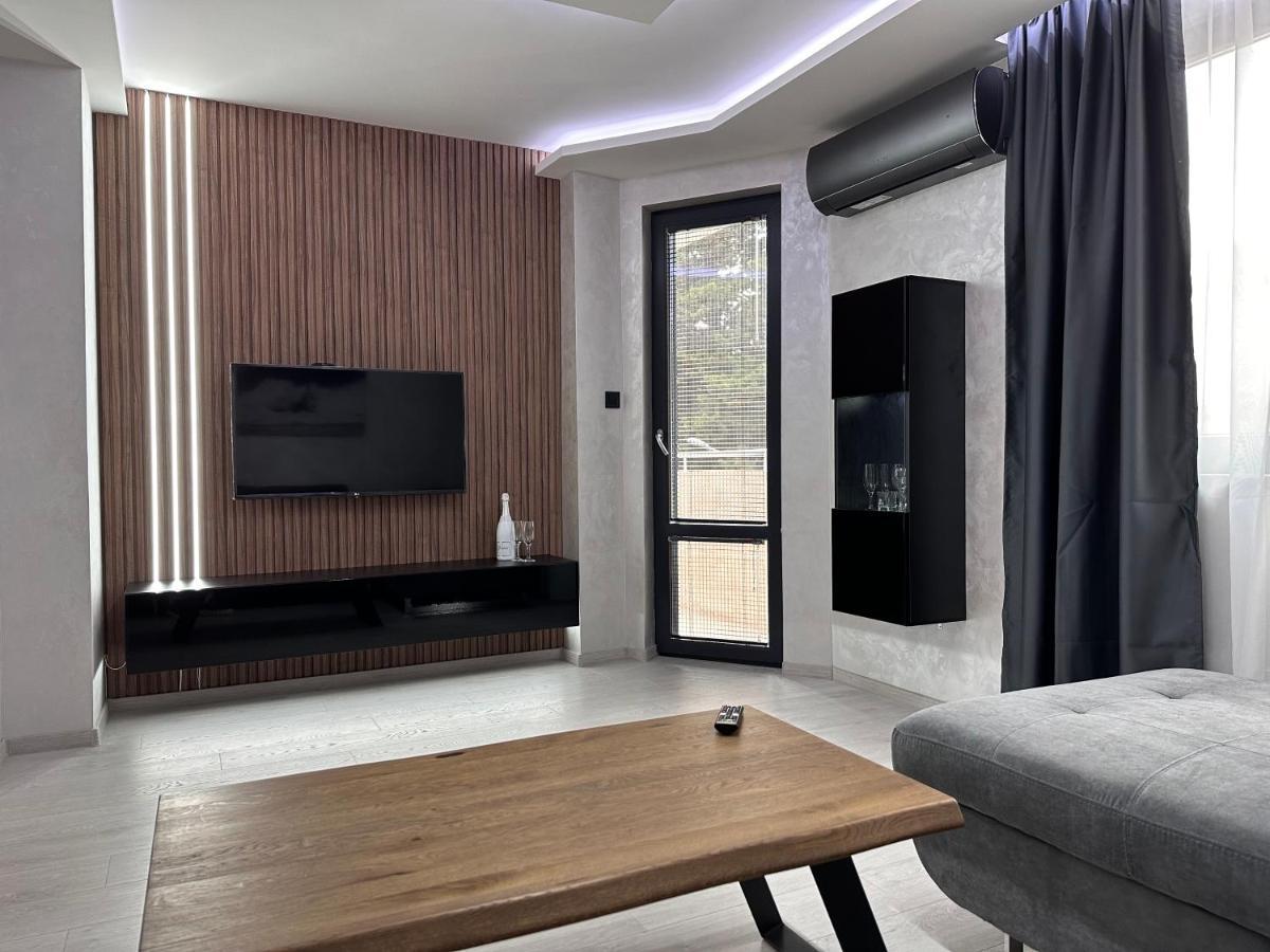 Елегантен Двустаен Апартамент Four Seasons Burgas Exteriör bild